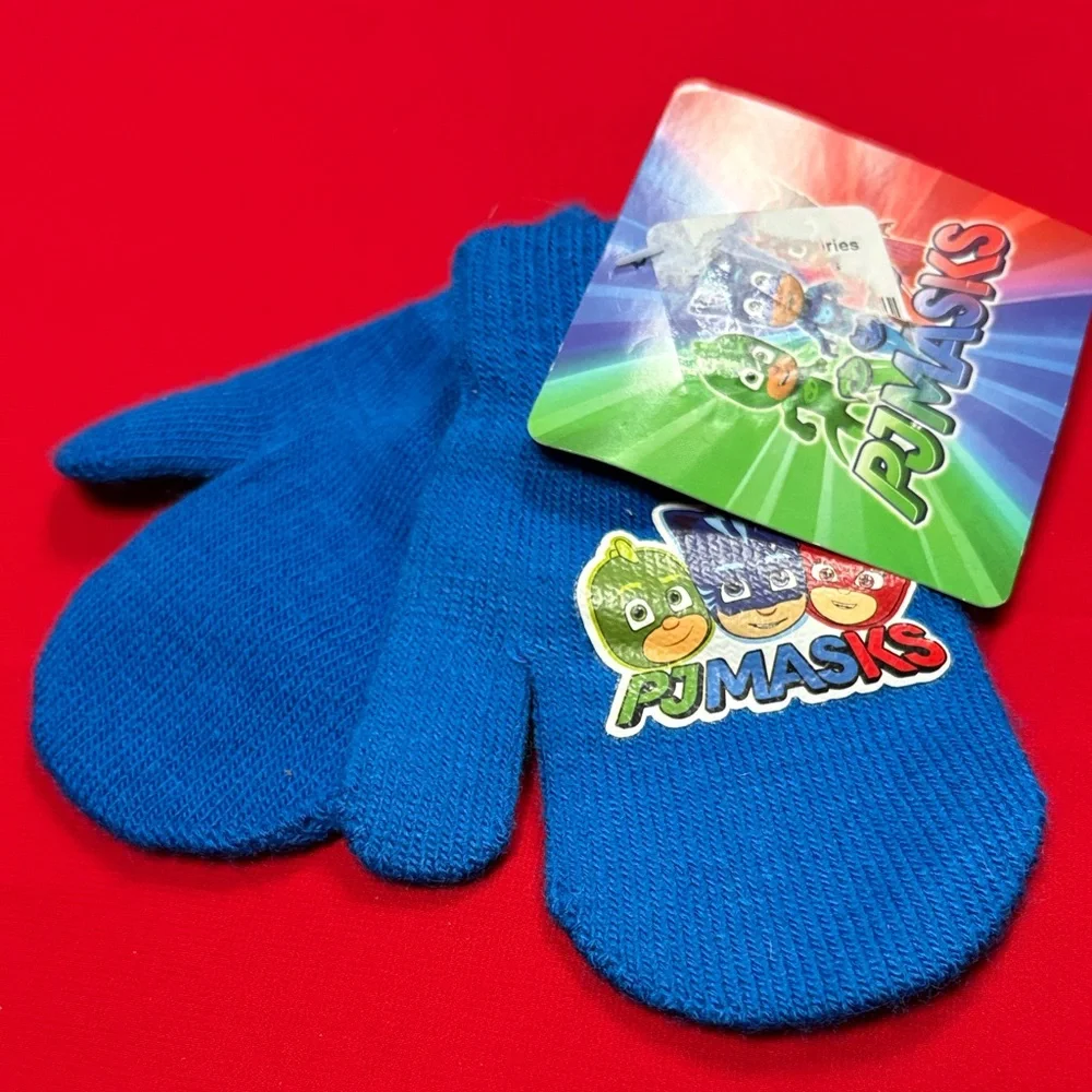 PJ Masks acrylic mittens. NWT!